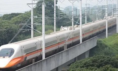 ĐƯỜNG SẮT TỐC ĐỘ CAO: PHÉP THỬ NĂNG LỰC QUỐC GIA: Khoảng cách được "vẽ lại"