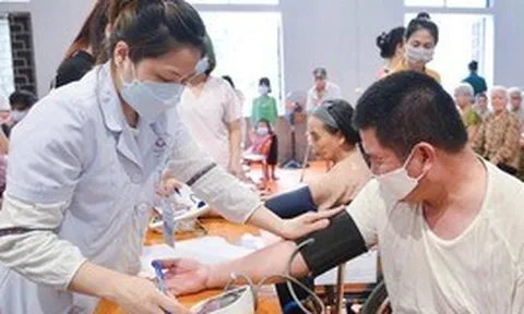 Đề xuất phân cấp thực hiện nhiệm vụ lĩnh vực bảo trợ xã hội thuộc thẩm quyền của Bộ Y tế