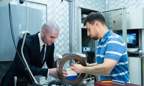 Nga phát minh công thức tạo ra vật liệu khiến thế giới kinh ngạc: Mỏng hơn tóc, bền hơn thép