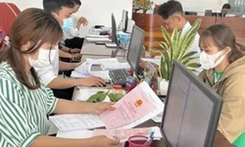 Tất cả người dân khi đi công chứng chú ý quy định phạt đến 40 triệu đồng từ 18/5