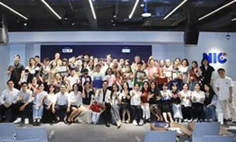 Khi công nghệ đảm bảo "không ai bị bỏ lại phía sau", hiện thực hóa khát vọng số của người trẻ