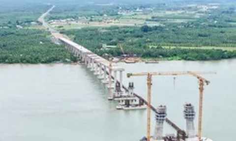 Bộ trưởng Trần Hồng Minh thúc tiến độ cầu Đại Ngãi, hoàn thiện trục giao thông chiến lược miền Tây