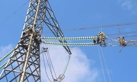 Miền Bắc ngốn điện kỷ lục, 4 mạch đường dây 500kV Bắc - Nam cung ứng thế nào?