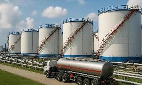 Một doanh nghiệp đề xuất Nhà nước “đặt hàng” thuê kho dự trữ xăng dầu quốc gia