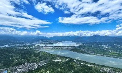 Trung Quốc ráo riết xả lũ trên hành lang năng lượng dài 1.800 km, loạt siêu đập thủy điện gồm Tam Hiệp "đổ đi" gần 36 tỷ mét khối nước