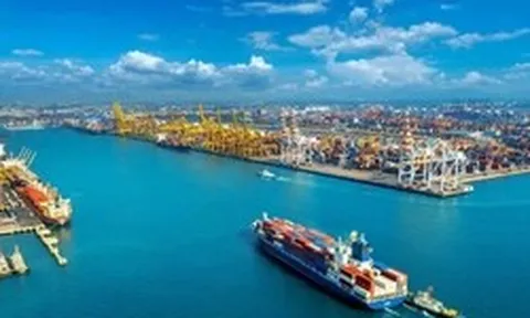 Tăng trưởng chưa đạt mục tiêu 2 con số: Kịch bản nào cho 6 tháng cuối năm?