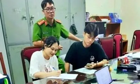 Vợ cũ của Mr Hunter khai về nguồn gốc 143 miếng vàng bị cảnh sát thu giữ