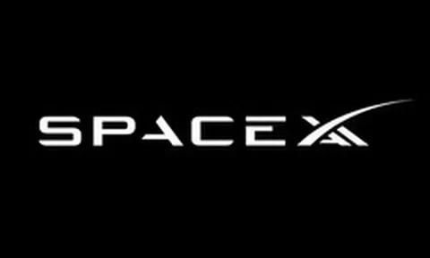 xAI chính thức đổi tên thành SpaceXAI