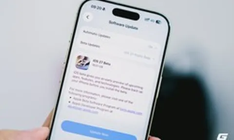 Apple phát hành iOS 27 Public Beta đầu tiên: Siri nâng cấp AI mạnh nhưng không phải ai cũng dùng được