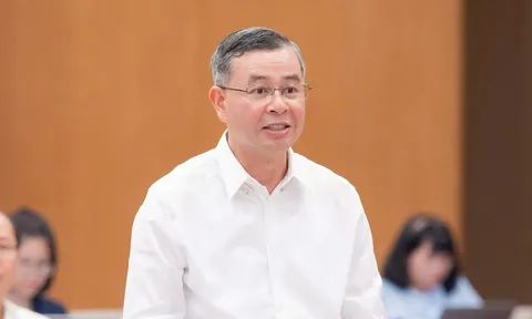 Đề xuất cắt giảm 56 ngành, nghề có điều kiện, cấm kinh doanh "khí cười" ngoài mục đích y tế