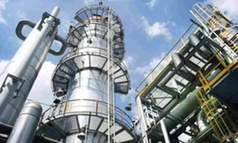 Cổ phiếu Hoá chất Đức Giang nằm sàn sau cú sốc mới, giá trị công ty mất 25.000 tỷ trong một năm