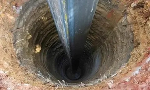 Bức tường đổ sập hoàn toàn, 41 mũi khoan sâu 9.000m thất bại, nhưng 1 phút sau tin trúng đậm tới, kho báu lộ diện nhờ công nghệ