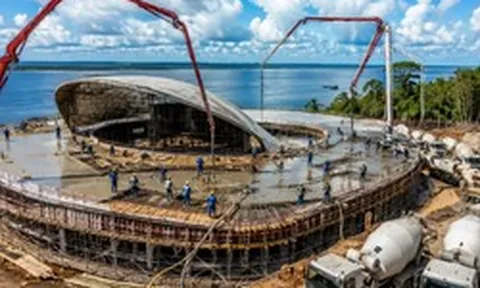 Phát hiện 60 xe tải trộn bê tông đổ 380 m3 liên tục cả ngày lẫn đêm, bí mật dưới lòng đất của công trình hơn 120.000 mét vuông lộ diện