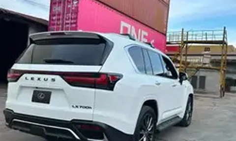 Lexus LX hybrid xuất hiện tại Việt Nam