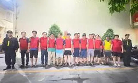 Bắt 17 đối tượng trong đường dây cá độ bóng đá, phơi cược ngụy trang trên phiếu giữ xe