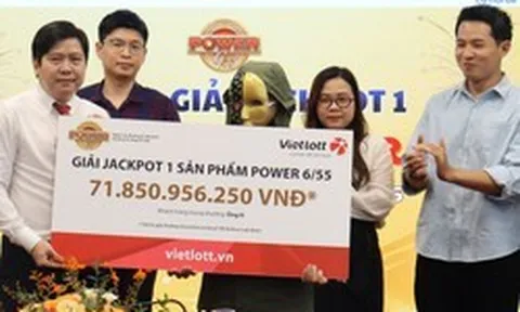 Người 'ẵm' độc đắc 72 tỷ đồng đã trúng số hơn 1.100 lần