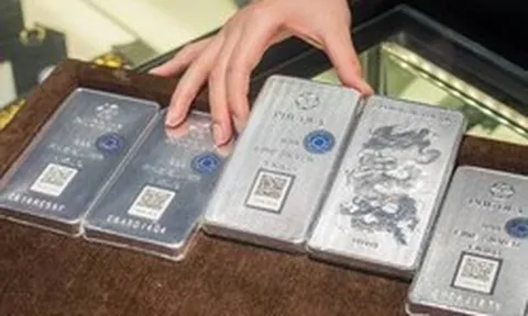 Giá bạc thỏi, bạc miếng ngày 27/8 tại Phú Quý, Sacombank, DOJI, Bảo Tín Mạnh Hải