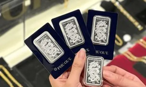 Giá bạc ngày 31/8 tại Phú Quý, DOJI, Bảo Tín Mạnh Hải, Sacombank giảm bao nhiêu?