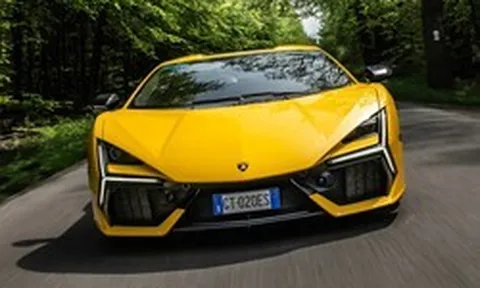 Lamborghini không sợ xe Trung Quốc vì 'nhanh thì có nhanh' nhưng không làm được một điều