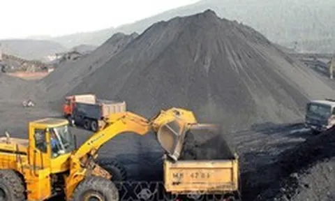Gỡ vướng quản lý nhà nước về khu công nghiệp, địa chất, khoáng sản