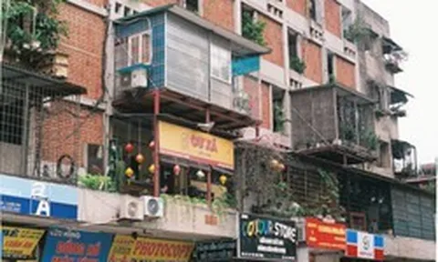 Một quán cà phê 'thời bao cấp' có tiếng ở Hà Nội thông báo đóng cửa sau 10 năm hoạt động