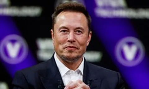Elon Musk dự báo: 1 tỷ robot hình người sẽ xuất hiện trong 10 năm tới, tạo ra năng suất vượt toàn bộ nhân loại