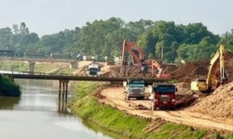 Hà Nội: Tăng tốc dự án khôi phục sông Tích