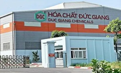 CTCK dự báo Hóa chất Đức Giang: LNST giảm 47% trong năm 2026, rủi ro vẫn tiếp diễn từ cuộc điều tra