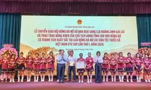 Hoàng Anh Gia Lai tiếp quản đội bóng nữ từng gây sốt mạng xã hội
