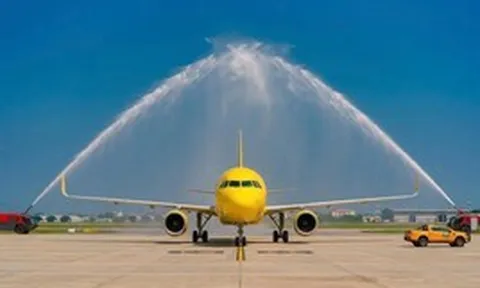 Đúng hôm nay 21/9, sân bay Nội Bài thực hiện nghi thức phun vòi rồng đón 1 máy bay đặc biệt