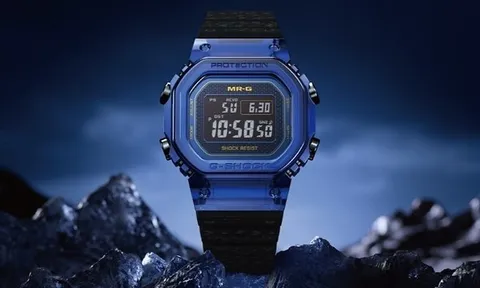 Casio ra mắt đồng hồ MR-G chế tác từ tinh thể sapphire xanh