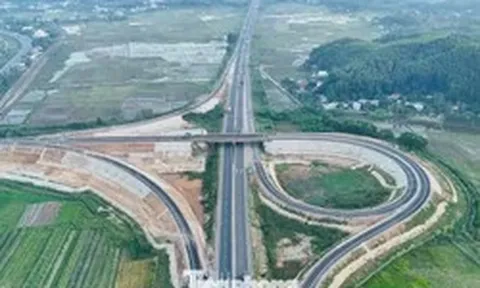 Khai thác nút giao 100 tỷ trên cao tốc Đà Nẵng - Quảng Ngãi