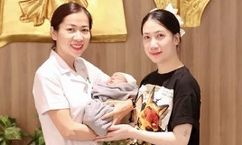 Về từ Hàn Quốc giữ con, mẹ vỡ òa đón bé 1,2kg từ ca tam thai nguy kịch