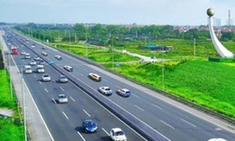 7 tuyến cao tốc phải bổ sung biển báo khoảng cách an toàn trước ngày 31-10