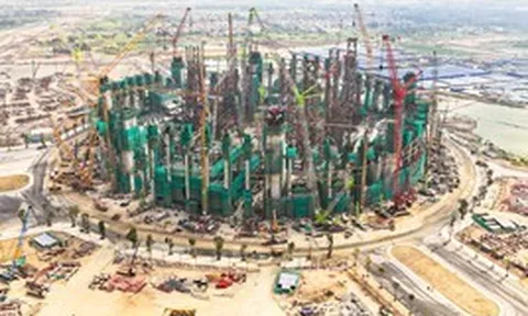 Bên trong đại công trường sân vận động 135.000 chỗ ở Hà Nội