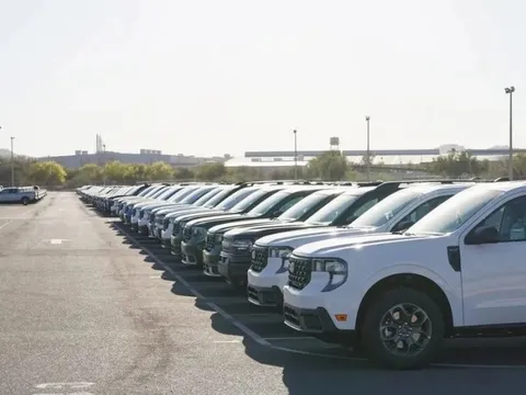 Siết quản lý nhập khẩu ô tô phi thương mại