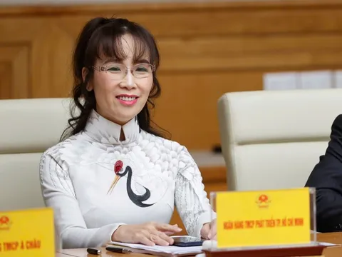 Tháng 10 bùng nổ của Tỷ phú Nguyễn Thị Phương Thảo: Tài sản tiệm cận 5 tỷ USD, hàng loạt thương vụ lớn, ghi dấu thị trường quốc tế