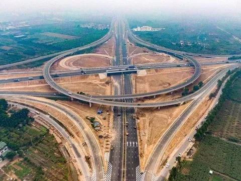 Bộ Tài chính gỡ "nút thắt" phân bổ hết vốn đầu tư công