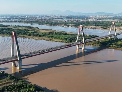 Hiện trạng cảnh quan sông Hồng dự kiến làm đại lộ tỉ USD