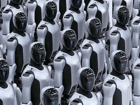 Kỳ lân robot Trung Quốc xuất xưởng robot hình người thứ 5.000, tuyên chiến sòng phẳng với Tesla Optimus của Elon Musk