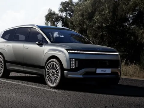 Ô tô Hàn Quốc ồ ạt giảm giá trước áp lực xe điện Trung Quốc