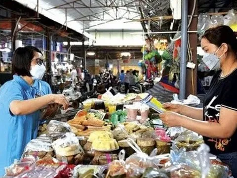 Doanh thu trên 500 triệu đồng đến 3 tỉ đồng/năm, hộ kinh doanh nộp thuế ra sao?