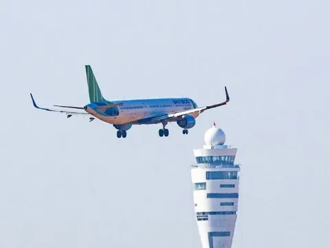 Cận cảnh chuyến bay đầu tiên của Bamboo Airways đến sân bay Long Thành