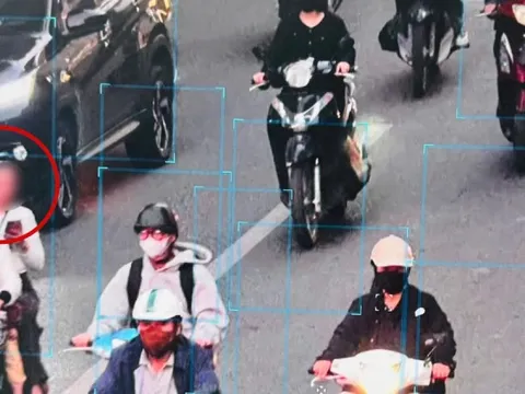 Camera AI 'soi' đến tận cổng trường, phát hiện nhiều học sinh vi phạm giao thông