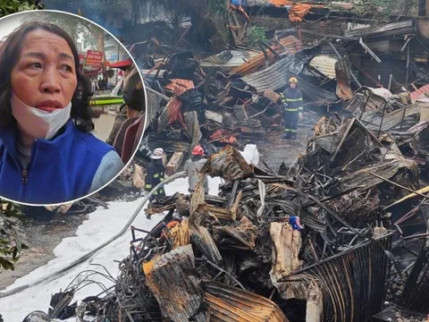 Toàn cảnh hiện trường vụ cháy chợ Xanh ở Hà Nội: Tiểu thương bàng hoàng bật khóc vì cả tỷ tiền hàng Tết vừa nhập đã hóa tro