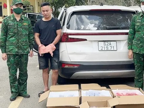 Triệt phá vụ vận chuyển điện thoại di động nhập lậu lớn từ Trung Quốc về Việt Nam