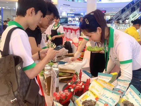 Muốn vào siêu thị và xuất khẩu, sản phẩm nông thôn phải "thay áo" để cạnh tranh