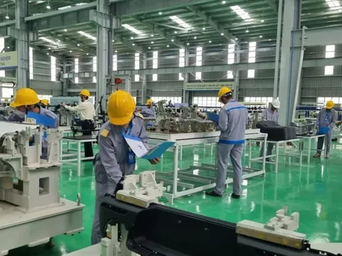 Nghỉ Tết Dương lịch 4 ngày, thưởng 140 triệu đồng/người