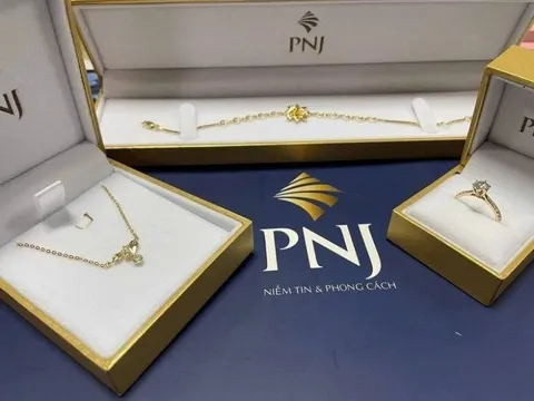 Các ngân hàng sản xuất vàng miếng: Cơ hội cho "Vua trang sức" Việt làm thuê gia công?