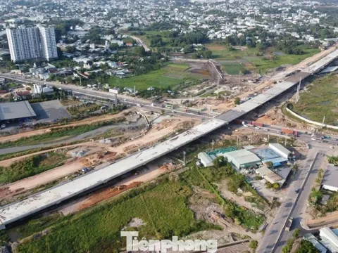 Toàn cảnh hai cầu vượt 'nghìn tỷ' trên đường Vành đai 3 TPHCM